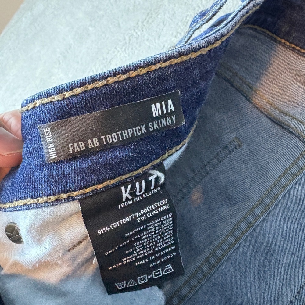 Kut from the Kloth Jeans Women 6 (Fits 30x30) Mia Toothpick Skinny Faded Whisker - Picture 4 of 11